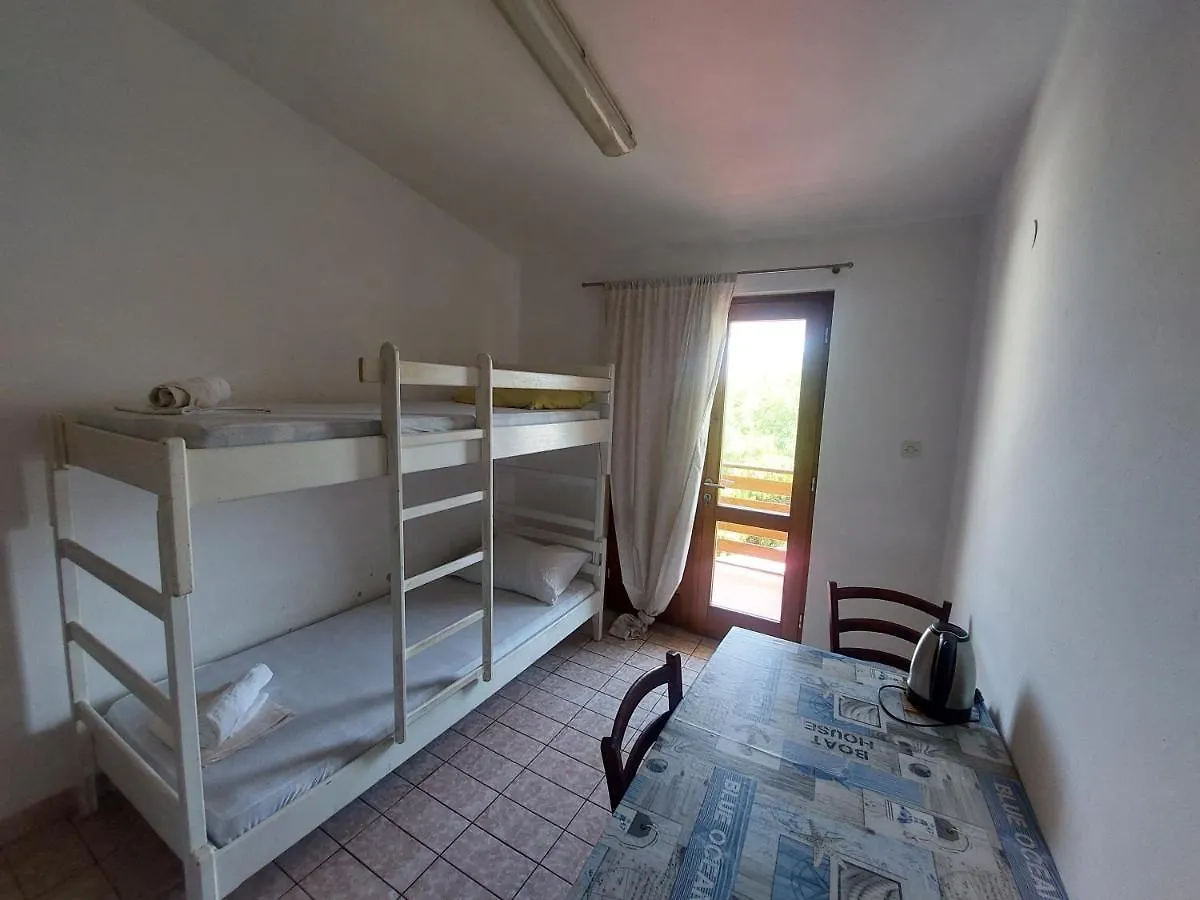 Iva Apartment 50M From See Pag Town