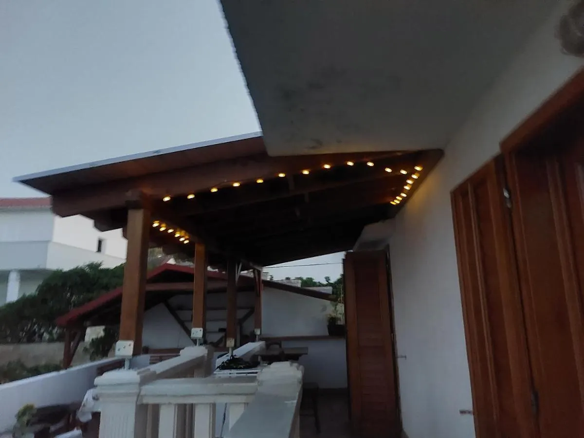Iva Apartment 50M From See Pag Town